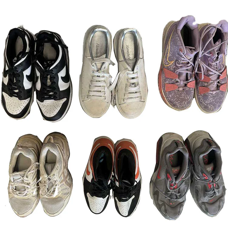 Apakah ada yang membeli sepatu bekas?